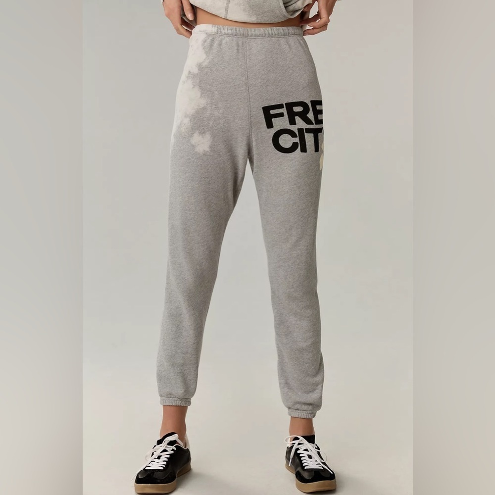 NWT FREECITY Sweatpants